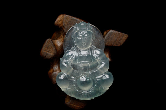 翡翠观音挂件 缅甸玉 天然翡翠