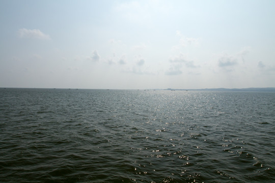 蓝天 阳光 大海 波浪