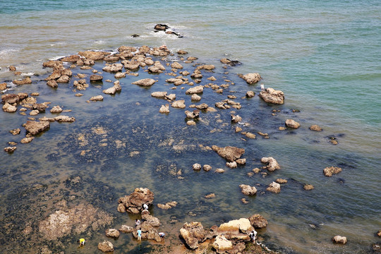 空中俯瞰海滩