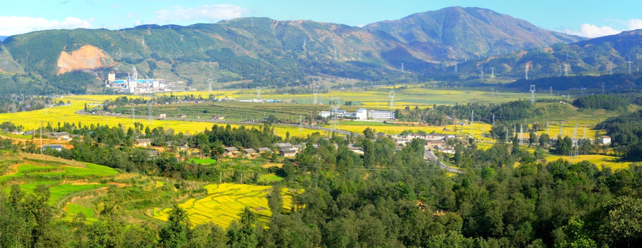 四川凉山田园风光全景图