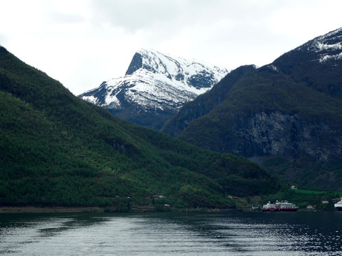 峡湾湖泊