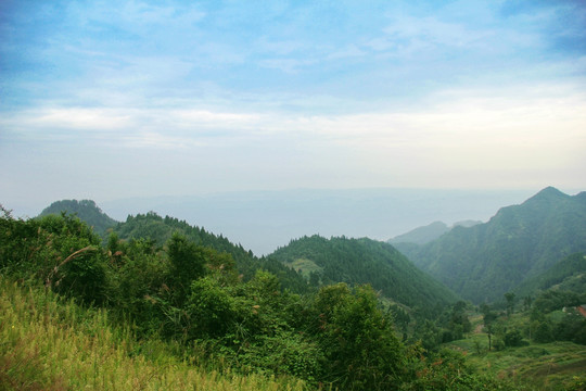 高山 蓝天 白云