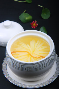 菊花豆腐汤