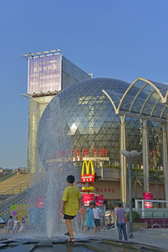 武汉光谷广场 喷泉