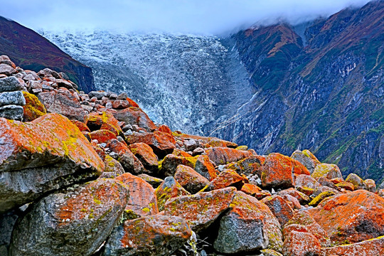 贡嘎雪山