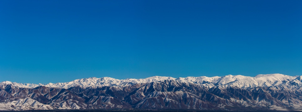 雪山 雪原 天山