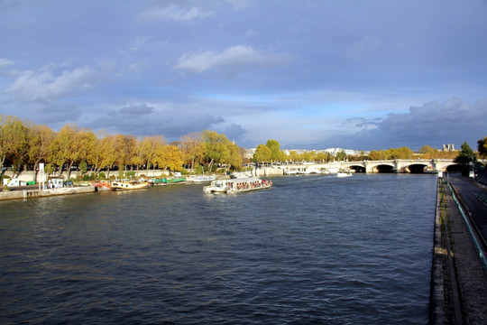法国 巴黎 赛纳河