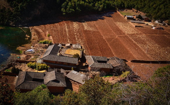 泸沽湖村庄