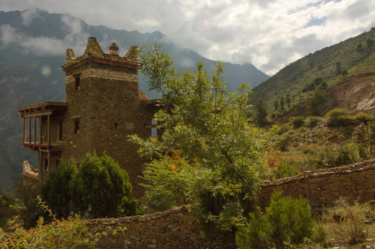 嘉绒藏寨民居景观