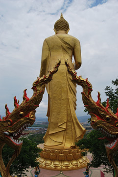 佛祖的背后 东南亚龙设计元素