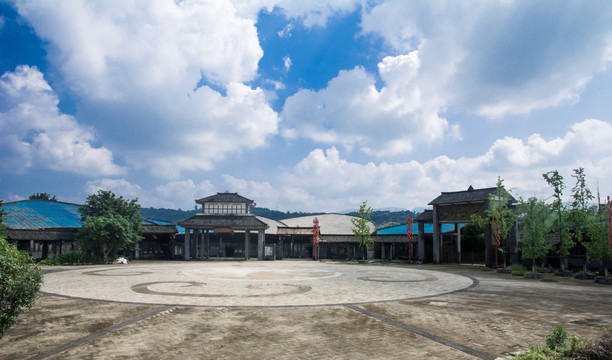 广场