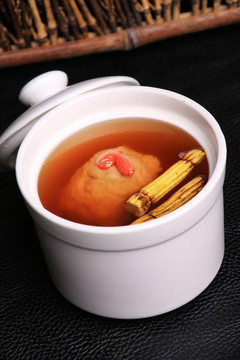 石斛沙参炖肉汁