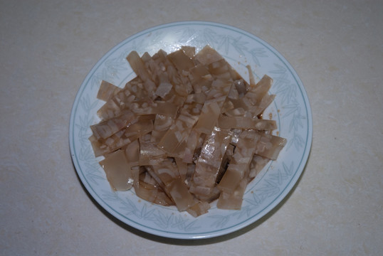 凉拌皮冻