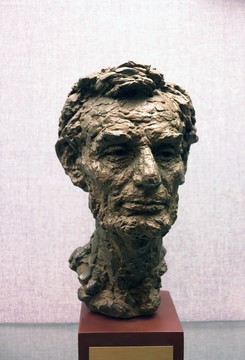 林肯头像雕塑