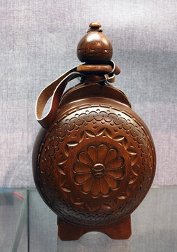 木雕酒壶 保加利亚