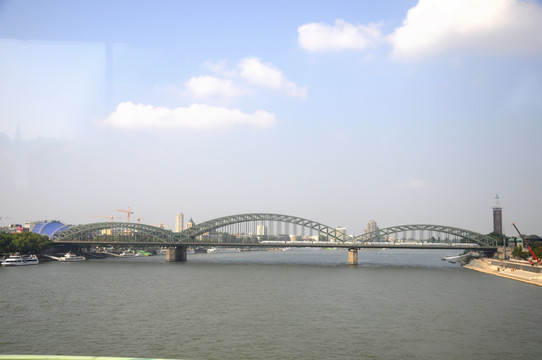 德国科隆街景 跨海大桥