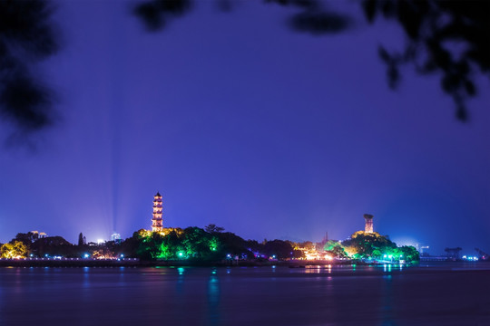 江心屿夜景