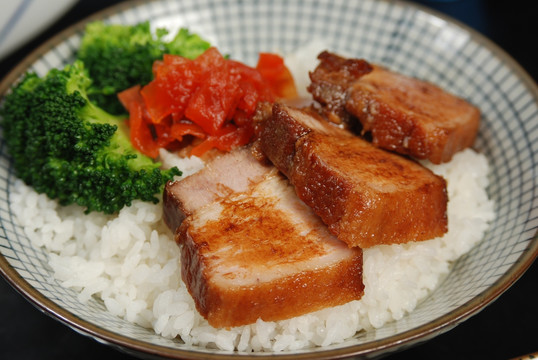 日式猪肉饭