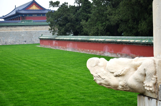 龙头雕塑