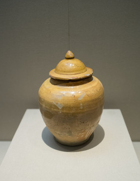 黄釉陶罐