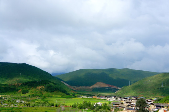 松赞林寺风光