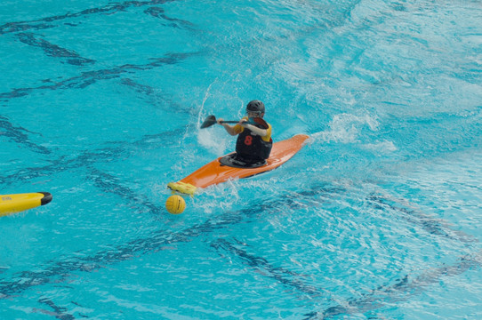 水球比赛 皮划艇