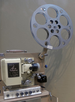 16毫米电影放映机