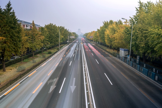 秋天的公路