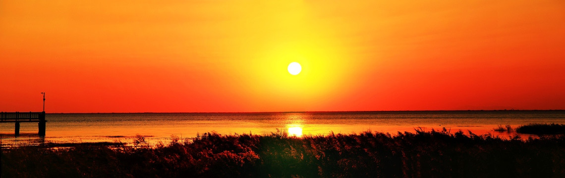 红海滩 日落