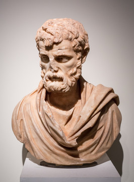 哈罗德 阿提库斯半身雕像