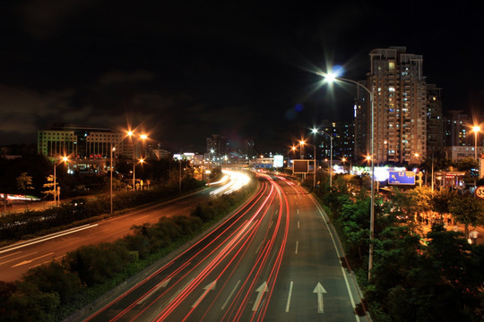 公路夜景