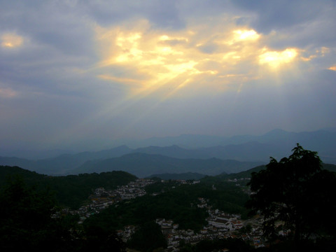 安徽九华山九华街夕照