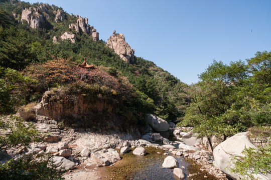 青岛北九水景区 蓝天