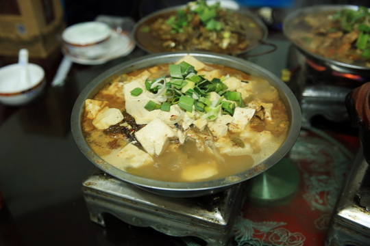鱼头豆腐