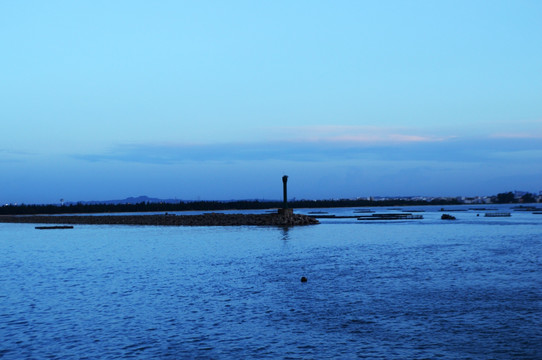 黄昏大海