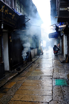 烟雨西塘