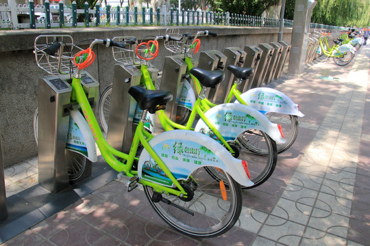 兰州市城市建设公共交通自行车