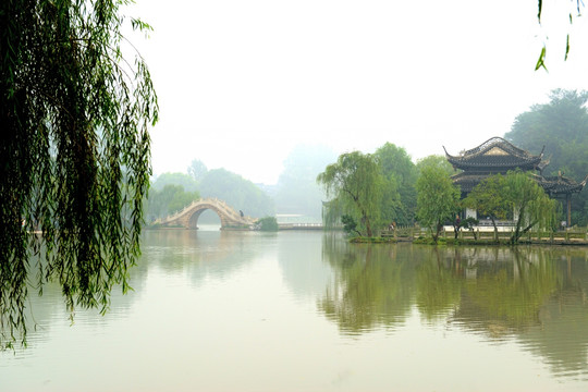 扬州瘦西湖 江南园林 石桥