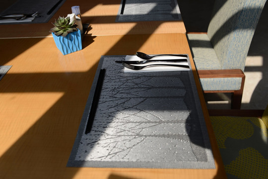 餐桌