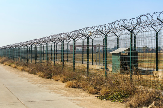钢丝网防护栏
