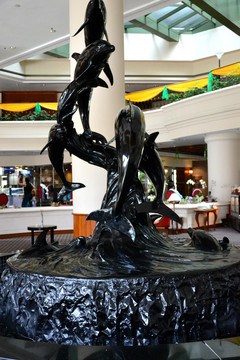 沙巴机场海豚雕塑