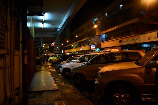 沙巴停车场夜景