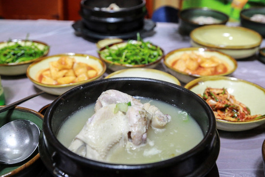 韩国美食 参鸡汤