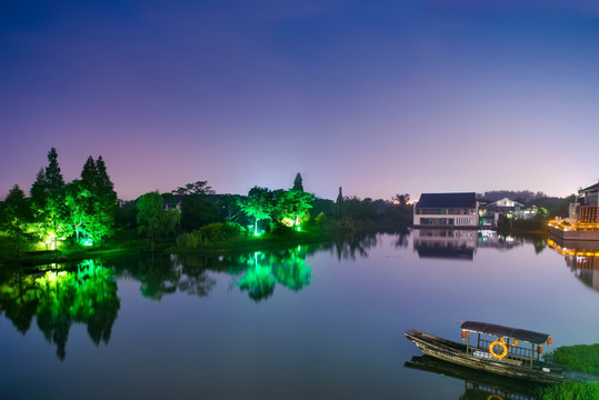 湿地酒店外景