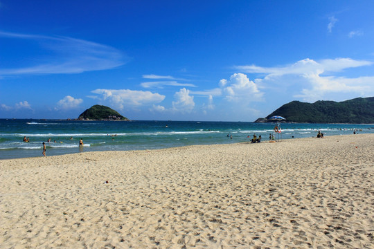 阳光 海滩 蓝天白云 风景