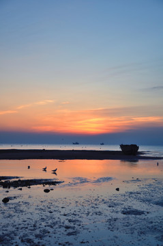 海上日出