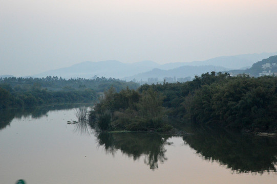 朦胧山水