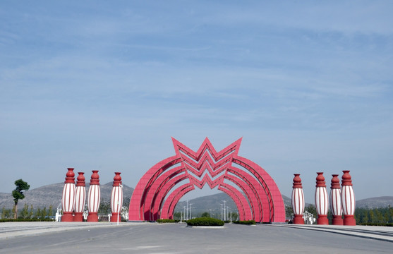 冠世榴园大门