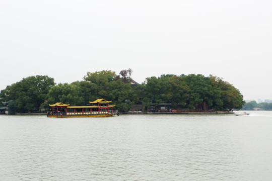 湖心岛