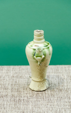唐代白釉绿彩净瓶 耀州窑瓷器